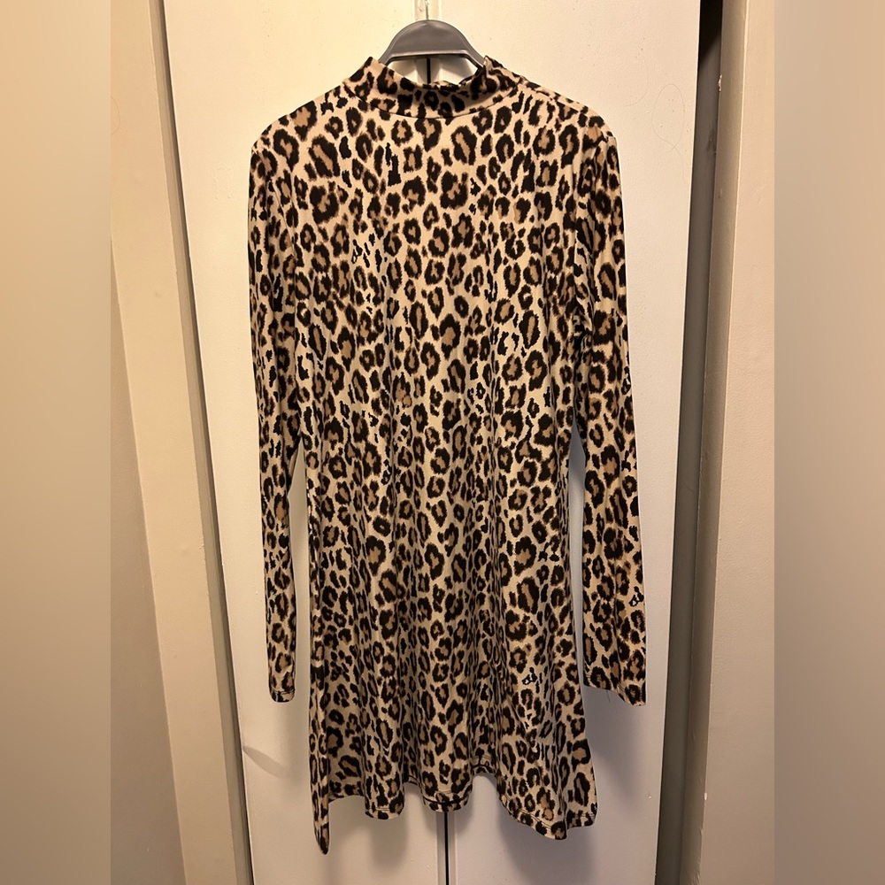 Mudd, Size Large Leopard print dress with long sleeves and turtle neck.
